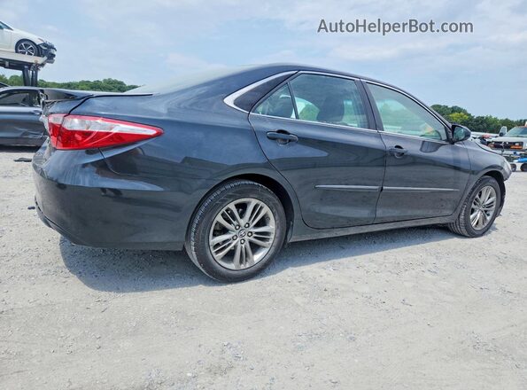 4T1BF1FK4HU745369 2017 TOYOTA CAMRY Charcoal Задня права чверть