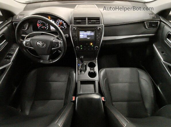 4T1BF1FK6HU370049 2017 TOYOTA CAMRY White Dashboard view