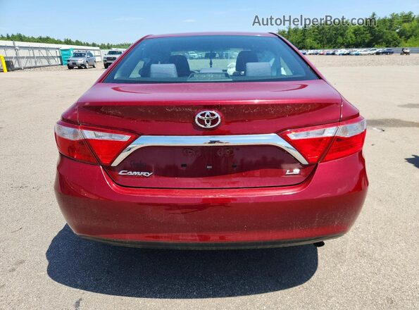4T1BF1FK6HU664941 2017 TOYOTA CAMRY Maroon Widok z tyłu