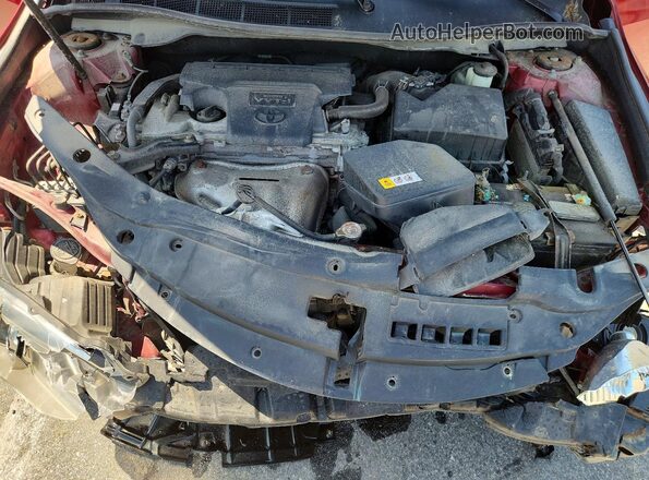 4T1BF1FK6HU664941 2017 TOYOTA CAMRY Maroon Widok wnętrza z tyłu