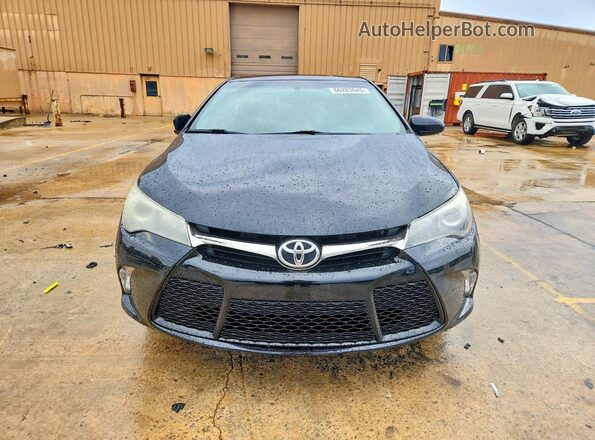 4T1BF1FK7GU183059 2016 TOYOTA CAMRY Черный Вид спереди