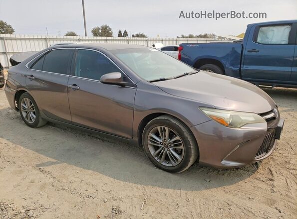 4T1BF1FK8GU190442 2016 TOYOTA CAMRY Серый Передняя правая четверть