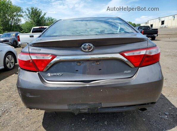 4T1BF1FK8GU209409 2016 TOYOTA CAMRY Gray Հետևի տեսք