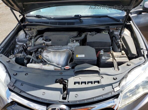 4T1BF1FK8GU209409 2016 TOYOTA CAMRY Gray Սալոնի հետևի տեսք