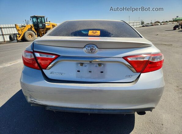 4T1BF1FKXGU232903 2016 TOYOTA CAMRY Silver Вид ззаду