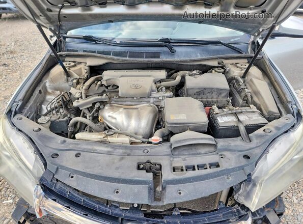 4T1BF1FKXGU582869 2016 TOYOTA CAMRY Silver Սալոնի հետևի տեսք