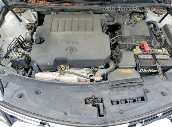 4T1BK1EB8GU200870 2016 TOYOTA AVALON White Rear interior view