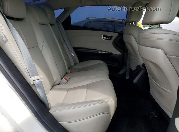 4T1BK1EB8GU200870 2016 TOYOTA AVALON White Rear seats view