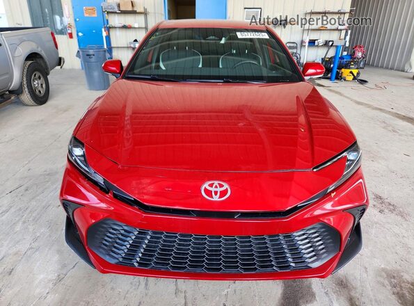 4T1DAACK0SU101905 2025 TOYOTA CAMRY Красный Вид спереди