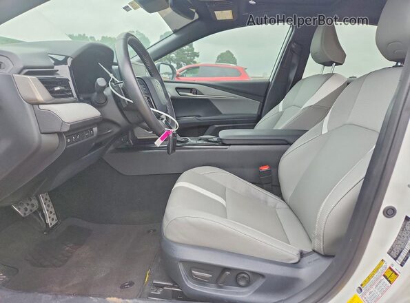 4T1DAACK0SU540814 2025 TOYOTA CAMRY White Вид салону спереду