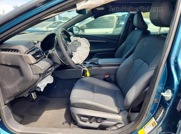 4T1DAACK1TU211041 2026 TOYOTA CAMRY Blue Front interior view