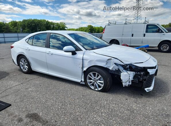 4T1DAACK1TU716772 2026 TOYOTA CAMRY White Вид наклейки з VIN-кодом
