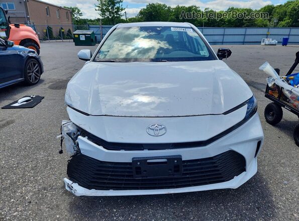 4T1DAACK1TU716772 2026 TOYOTA CAMRY White Вид спереду