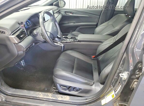 4T1DAACK3SU082038 2025 TOYOTA CAMRY Серый Вид салона спереди