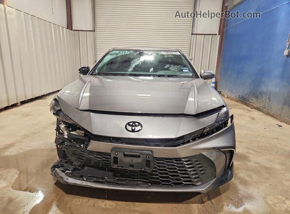 4T1DAACK3SU559258 2025 TOYOTA CAMRY Silver Vista frontal