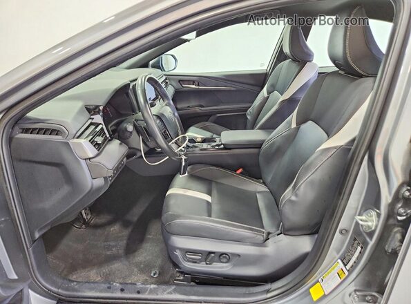4T1DAACK4SU520145 2025 TOYOTA CAMRY Gray Widok wnętrza z przodu