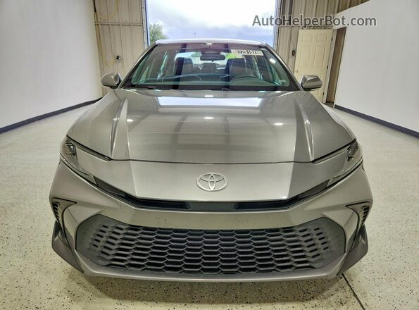 4T1DAACK4SU520145 2025 TOYOTA CAMRY Gray Widok z przodu