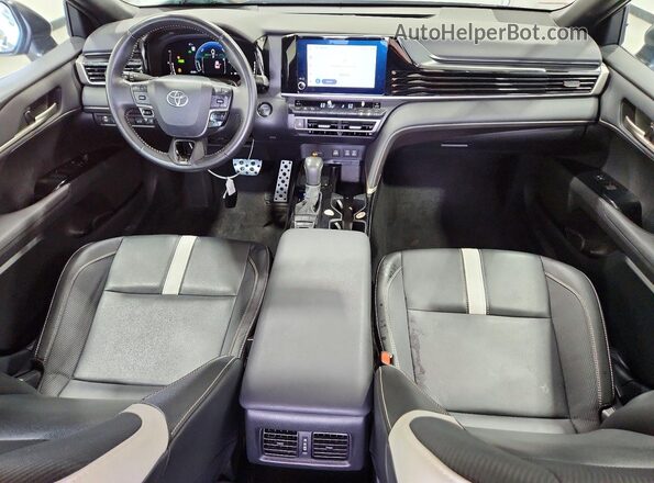 4T1DAACK4SU520145 2025 TOYOTA CAMRY Gray Widok deski rozdzielczej