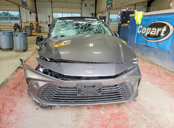 4T1DAACK4SU557874 2025 TOYOTA CAMRY Серый Вид спереди