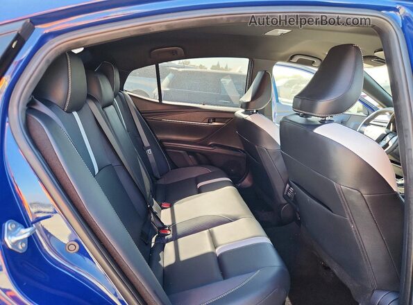 4T1DAACK5SU072448 2025 TOYOTA CAMRY Blue Vista de los asientos traseros
