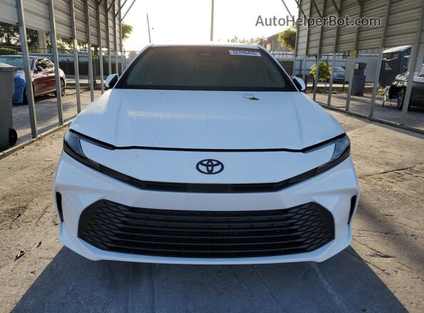 4T1DAACK5SU087368 2025 TOYOTA CAMRY White Вид спереду