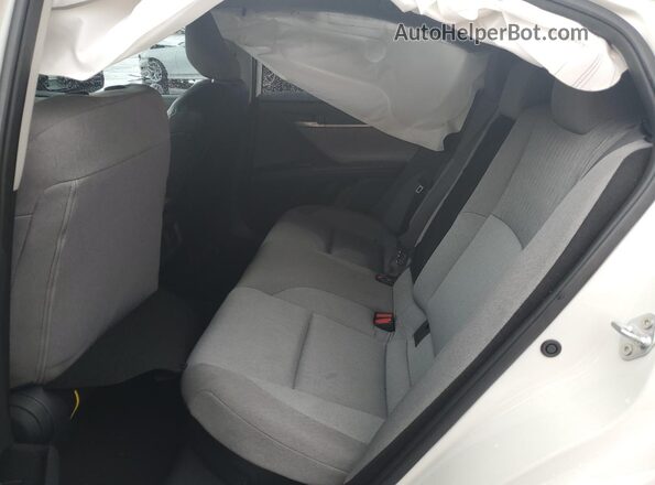4T1DAACK5SU087368 2025 TOYOTA CAMRY White Вид задньої частини салону