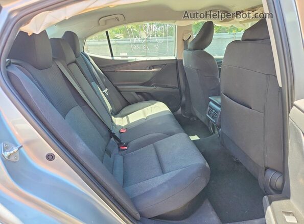 4T1DAACK5SU504231 2025 TOYOTA CAMRY Серебряный Вид задних сидений