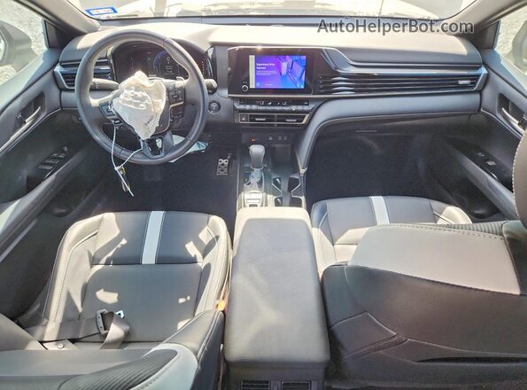 4T1DAACK6SU588401 2025 TOYOTA CAMRY Gray Widok deski rozdzielczej