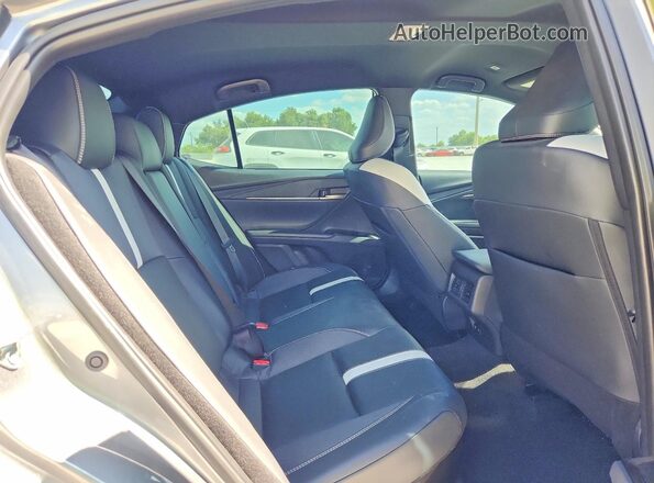 4T1DAACK6SU588401 2025 TOYOTA CAMRY Gray Widok tylnych siedzeń