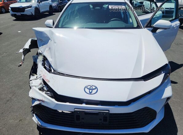 4T1DAACK7SU580954 2025 TOYOTA CAMRY White Вид задньої частини салону