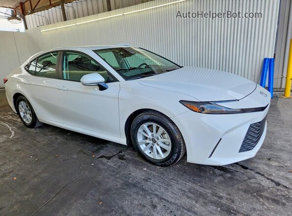 4T1DAACK8TU669465 2026 TOYOTA CAMRY White Передня права чверть