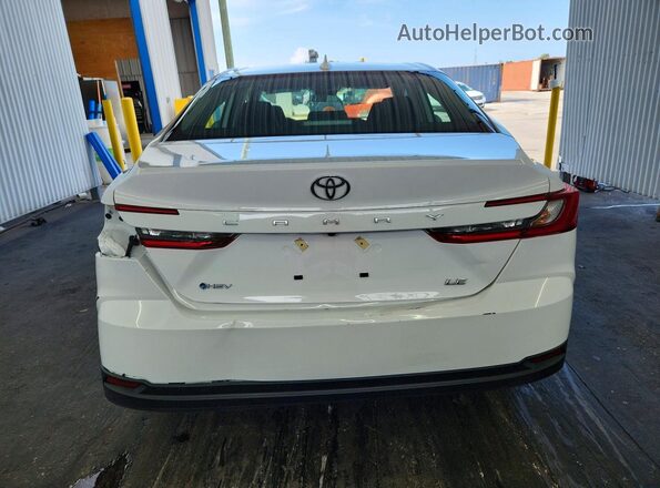 4T1DAACK8TU669465 2026 TOYOTA CAMRY White Вид ззаду
