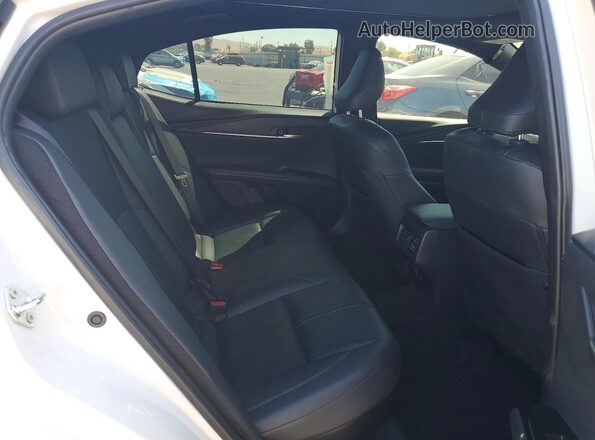 4T1DAACK9SU137995 2025 TOYOTA CAMRY White Rear seats view