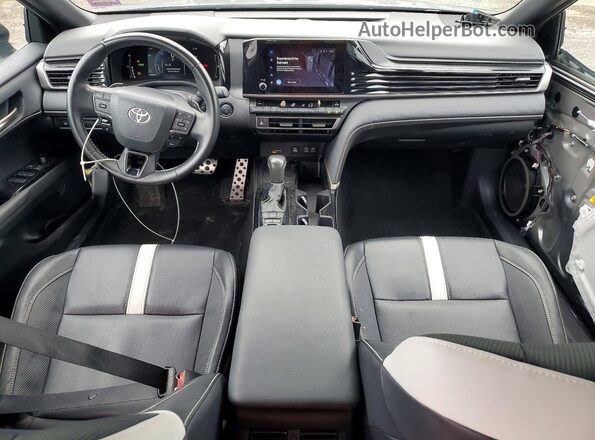 4T1DAACK9SU518651 2025 TOYOTA CAMRY Серый Вид панели приборов