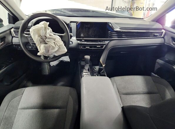 4T1DAACK9TU277627 2026 TOYOTA CAMRY White Вид панелі приладів
