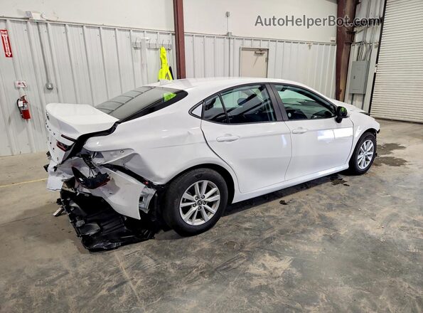 4T1DAACK9TU277627 2026 TOYOTA CAMRY White Задня права чверть
