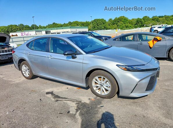 4T1DAACK9TU718107 2026 TOYOTA CAMRY Silver Передня права чверть