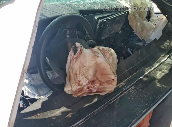 4T1DAACKXSU530159 2025 TOYOTA CAMRY White Вид щитка приладів