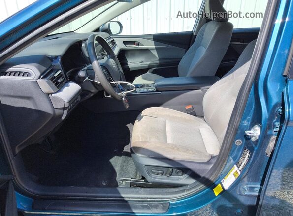 4T1DAACKXSU573755 2025 TOYOTA CAMRY Синий Вид салона спереди