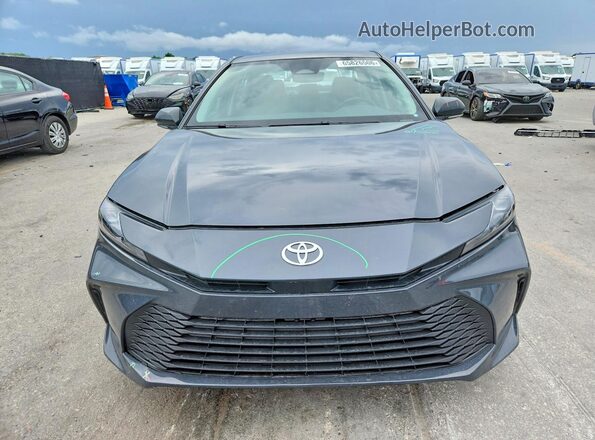 4T1DAACKXTU692228 2026 TOYOTA CAMRY Серый Вид спереди