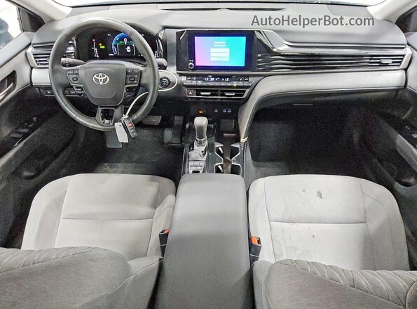 4T1DBADK0TU037099 2026 TOYOTA CAMRY Silver Առջևի վահանակի տեսք