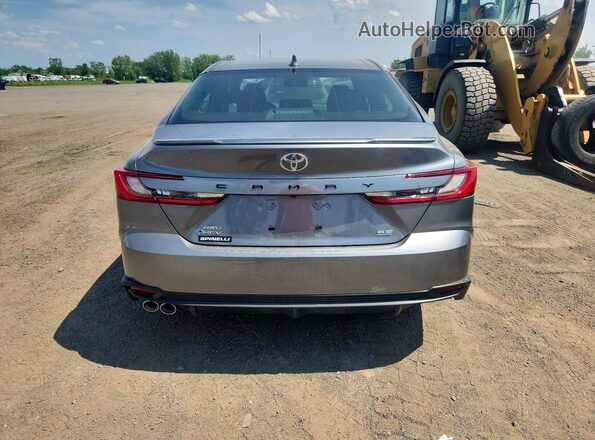 4T1DBADK3TU060666 2026 TOYOTA CAMRY Серебряный Вид сзади