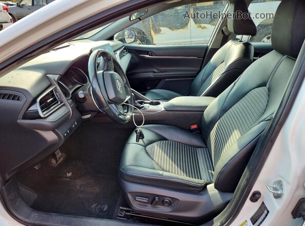 4T1G11AK0MU464773 2021 TOYOTA CAMRY White Front interior view