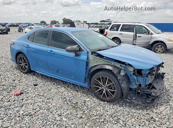 4T1G11AK2RU215575 2024 TOYOTA CAMRY Синий Передняя правая четверть
