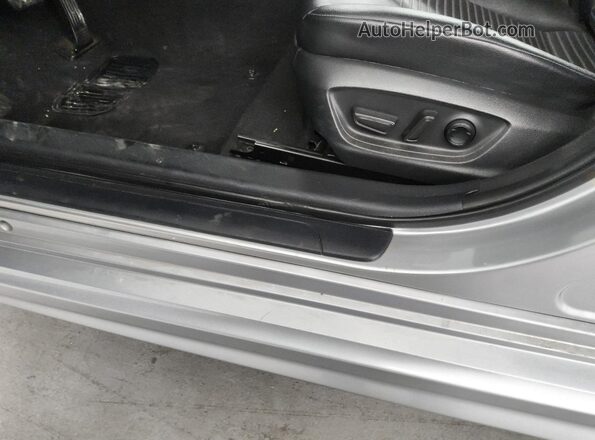 4T1G11AK6MU523213 2021 TOYOTA CAMRY Silver 