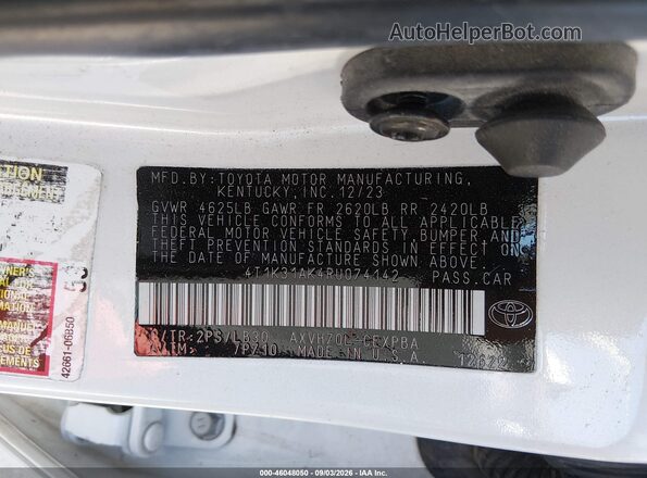 4T1K31AK4RU074142 2024 TOYOTA CAMRY HYBRID White ძრავის განყოფილების ხედი