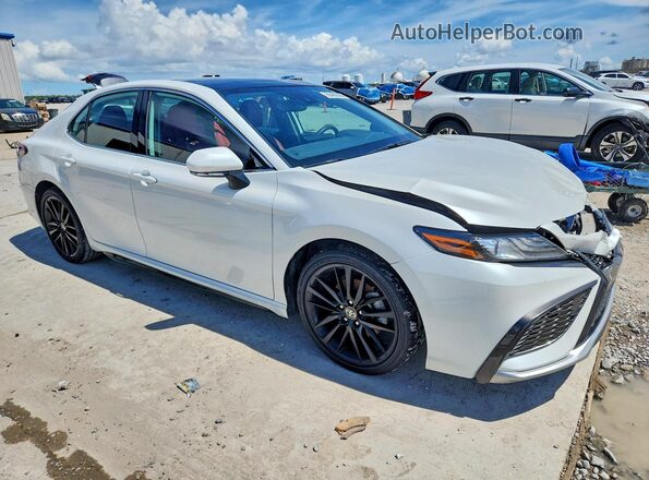 4T1K61AK3MU410220 2021 TOYOTA CAMRY White Առջևի աջ