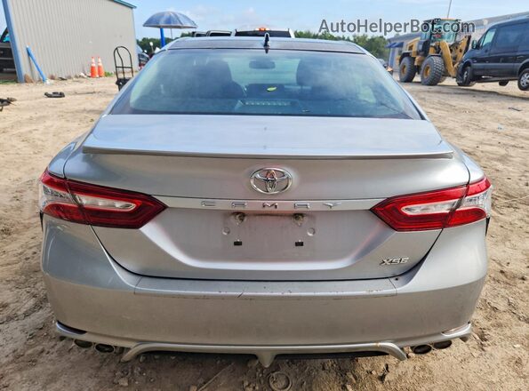 4T1K61AK4LU312702 2020 TOYOTA CAMRY Silver უკანა ხედი