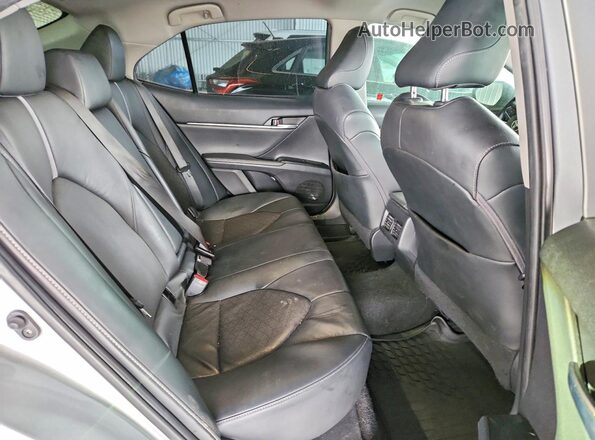 4T1K61AK4LU360314 2020 TOYOTA CAMRY Silver უკანა სავარძლების ხედი