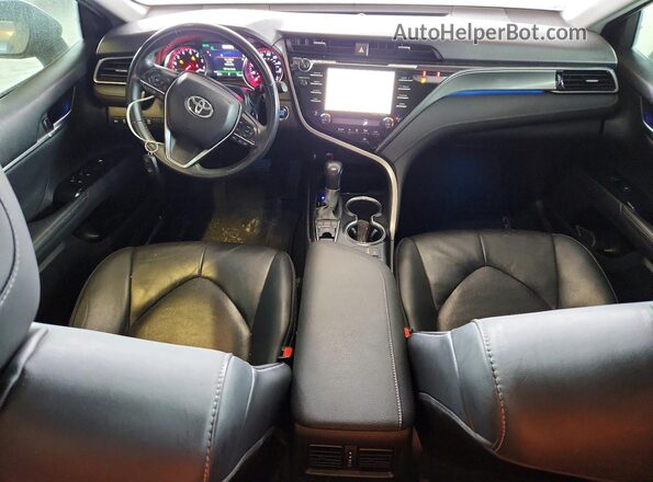 4T1K61AK4LU360314 2020 TOYOTA CAMRY Silver წინა პანელის ხედი